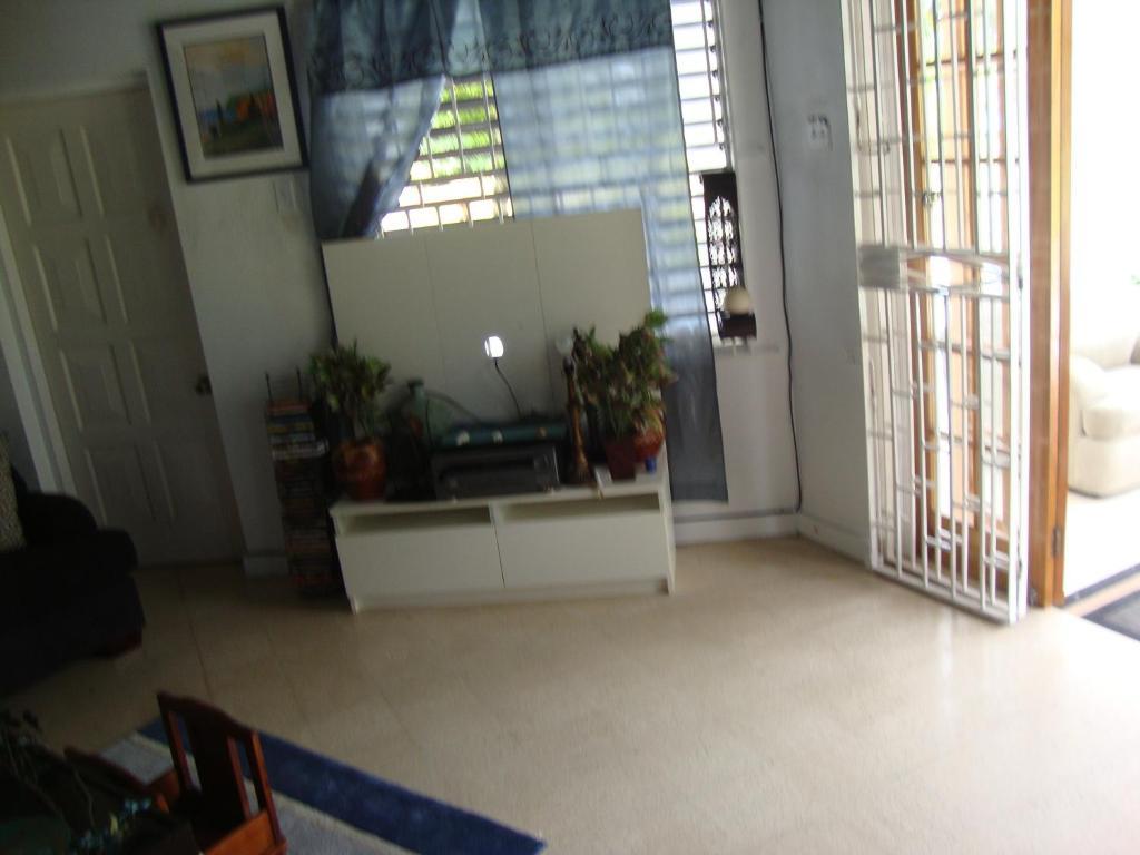 By The Sea Vacation Home And Villa Port Antonio Room photo